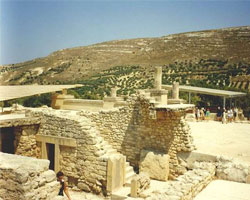 На острове Крит найдено древнее здание необычной формы